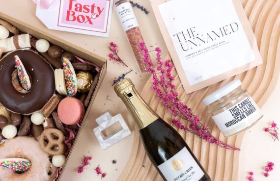 Tasty Box - Treat Yourself Dessert Box